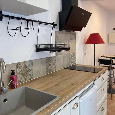 Appartement Au Coeur Du Village Mondragon Buitenkant foto